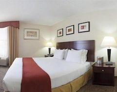 Holiday Inn Express Washington Dc East- Andrews Afb, An Ihg Hotel (Camp Springs, Sjedinjene Američke Države)