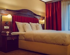 فندق Hotel Perla (Slănic-Moldova, رومانيا)