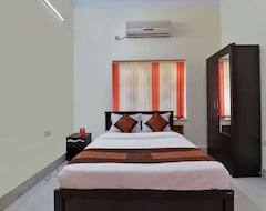 Hotel OYO 12210 Comfort N Cozy (Kolkata, Indija)