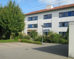 Khách sạn Hotel Bonprix (Brühl, Đức)