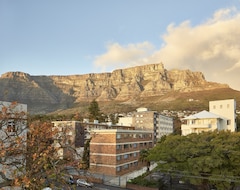 Otel First Group Mount Sierra (Cape Town, Güney Afrika)