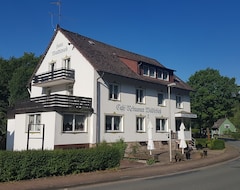 Otel Waldschloß (Holzminden, Almanya)