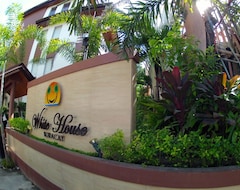 Hotel White House Beach Resort (Malay, Filipini)