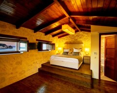 Khách sạn Exensian Villas & Suites (Marathia, Hy Lạp)