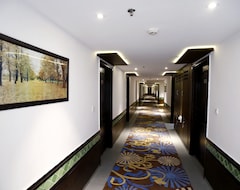 Hotel The Grand Radiant (Lucknow, India)