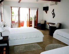 Hotelli Red Mangrove Eco Luxury Hotel By Haugan Cruises (Puerto Ayora, Ecuador)