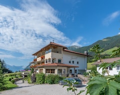 Khách sạn Berghotel Johanneshof (Rasen Antholz, Ý)