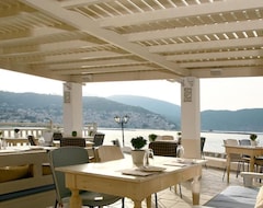 Skopelos Village Hotel (Skopelos, Yunanistan)