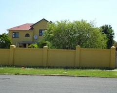 Hotel Royal Guest House (East London, South Africa)