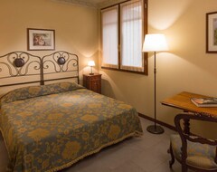 Hotel Alle Roncole (Busseto, Italy)