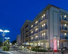 Khách sạn Residence Roxy (Misano Adriatico, Ý)