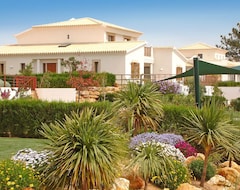 Otel Almaverde Village & Spa Resort (Vila do Bispo, Portekiz)