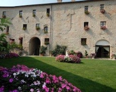 Khách sạn Hotel Castello di Sinio (Sinio, Ý)