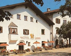 Hotel Goldenes Lamm (Vahrn, Italy)