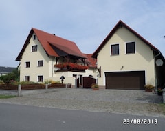 Toàn bộ căn nhà/căn hộ Comfortable Holiday Flat For 2-6 Persons (Neustadt i. Sachsen, Đức)