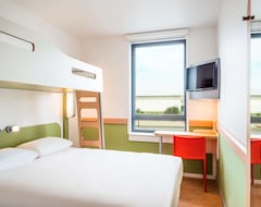 Hotel ibis Budget Paris Coeur d'Orly Airport (Orly, France)