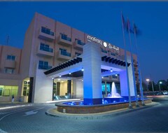 Khách sạn Millennium Central Mafraq Hotel (Abu Dhabi, Các tiểu vương quốc Ả Rập Thống Nhất)