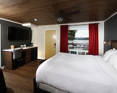 Hotelli Bayview Wildwood Resort, Ascend Hotel Collection (Port Stanton, Kanada)