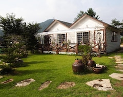 Koko talo/asunto Starvill Pension (Pyeongchang, Etelä-Korea)