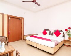 Khách sạn OYO 13097 Lukergunj Holidays (Allahabad, Ấn Độ)