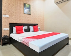 Khách sạn Oyo 29090 Hotel Comfort (Hissar, Ấn Độ)