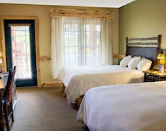 Hotel Hope Lake Lodge & Indoor Waterpark (Cortland, USA)