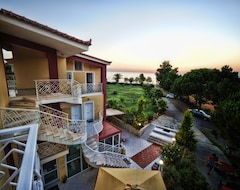 Lomakeskus Irida Beach Resort Suites (Kalo Nero, Kreikka)