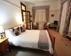 Hotel The Bank Guesthouse (Wingham, Australia)