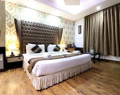 Hotel Waterfall Paschim Vihar New Delhi (Delhi, India)