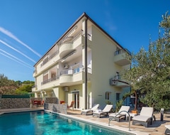 Lejlighedshotel Apartments Brac (Baška Voda, Kroatien)