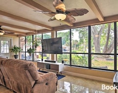 Casa/apartamento entero Waterfront Home With Game Room, 2 Mi To Beach! (Seminole, EE. UU.)