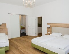 Toàn bộ căn nhà/căn hộ Exclusive Guest Apartment On The Neckar With Kitchen, Living And Dining Room (Heidelberg, Đức)