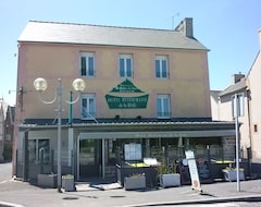 Hotel De la Baie (Saint-Benoît-des-Ondes, France)