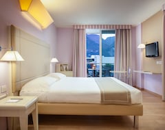 Hotelli Hotel Kristal Palace - Tonellihotels (Riva del Garda, Italia)
