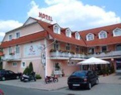 Hotelli Hotel Rittinger (Bonyhád, Unkari)