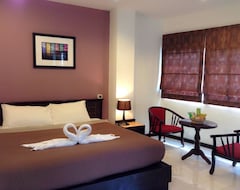 Khách sạn Hotel Bt Inn (Patong Beach, Thái Lan)