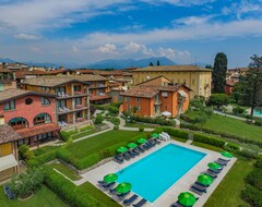 Apart Otel Residence Corte Ferrari -Ciao Vacanze- (Moniga del Garda, İtalya)