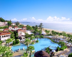 Centara Grand Beach Resort Phuket (Karon Beach, Tayland)