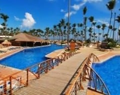 Hotel Sirenis Tropical Suites Casino & Spa (Uvero Alto, Dominikanska Republika)