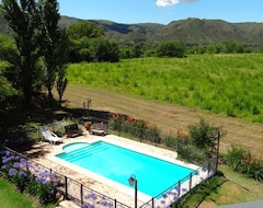 Hotel Cabanas Cuatro Horizontes (Villa General Belgrano, Argentina)