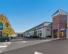 Khách sạn Quality Inn Riverfront Harrisburg (Harrisburg, Hoa Kỳ)