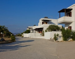 Otel Galini (Agia Irini, Yunanistan)