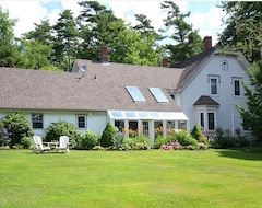 Khách sạn The Briarwood Bed And Breakfast (Enfield, Canada)