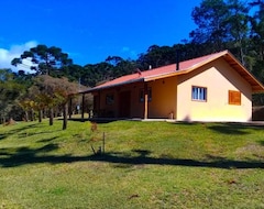 Entire House / Apartment Sitio Pinho Bravo (Gonçalves, Brazil)