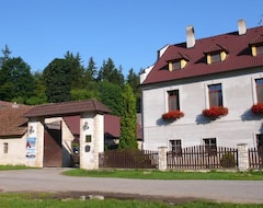 Pensión Penzion Padrtuv mlyn (Trebíc, República Checa)