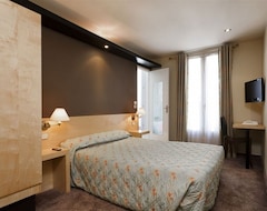 Hotel Bonsoir Madame (Paris, France)