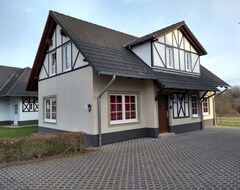 Casa/apartamento entero 14 Persoons Luxe Vakantiewoning Bij De Moezel (Ediger-Eller, Alemania)