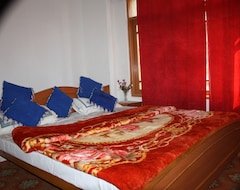 Khách sạn Palace Guest House (Srinagar, Ấn Độ)