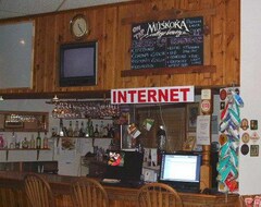 The Mad Musher - Hostel (Madawaska, Canada)