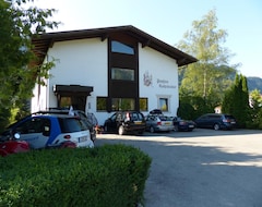 Hotelli Pension Hohenrainer (Ehenbichl, Itävalta)